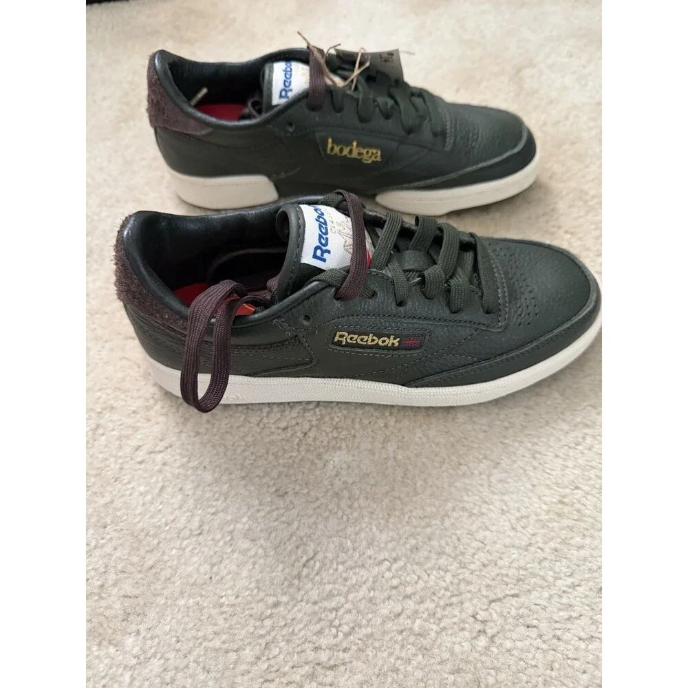 Hunter Green Reebok Bodega Sneakers Size Big Kids 4 Comes W. 2 Color Laces NWT